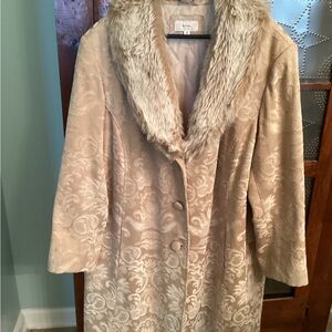 Winter gold/tan brocade coat